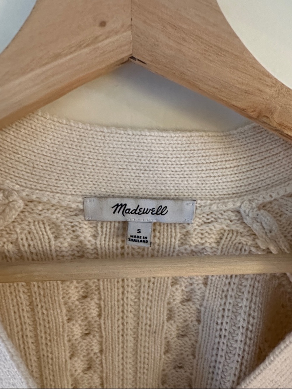 Madewell Cream Cable-Knit Cropped V-Neck Cardigan - Picture 6 of 7